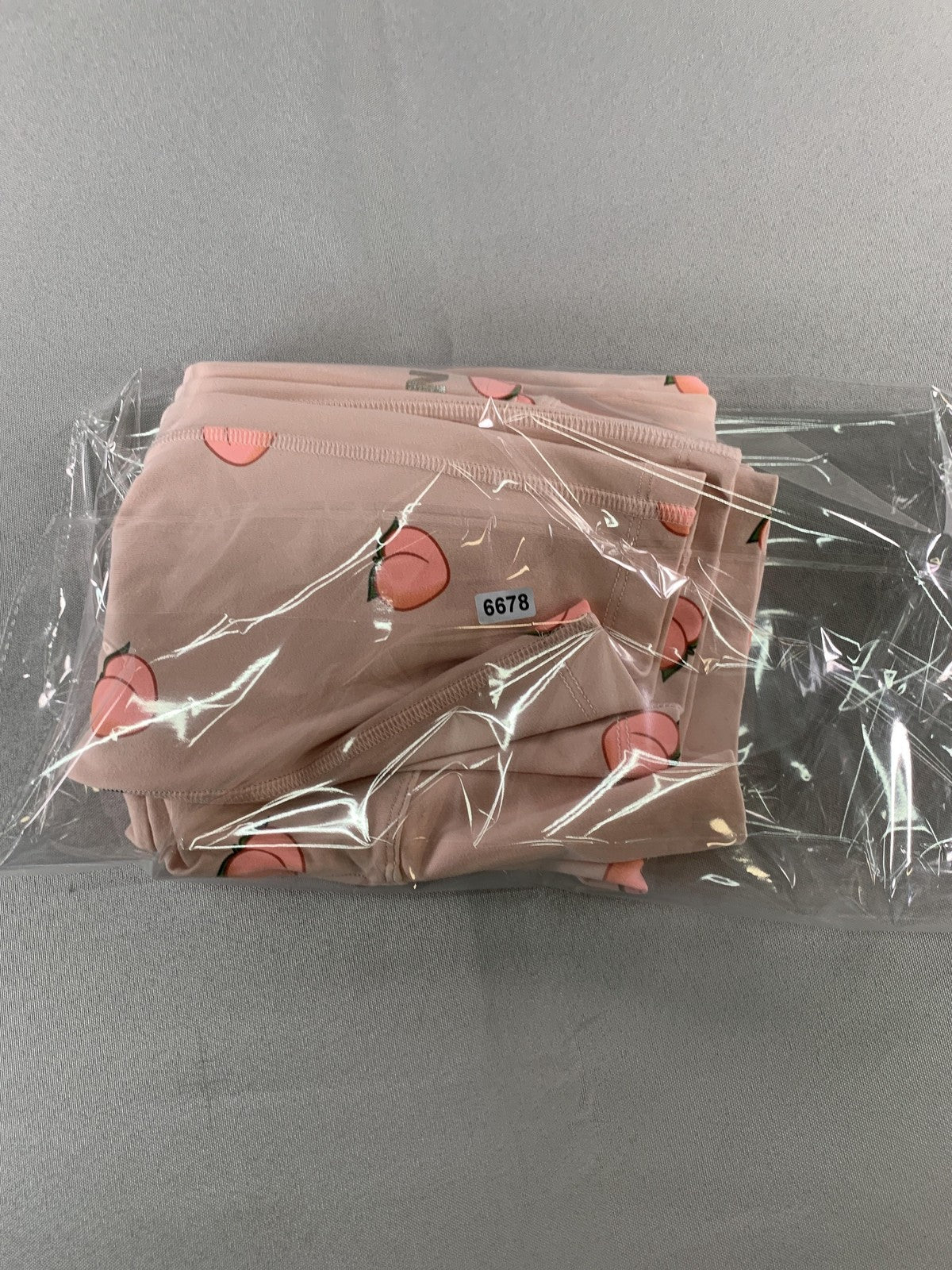 PINK Victoria's Secret Ultimate Leggings Womens Medium Yoga Pants Peach Print