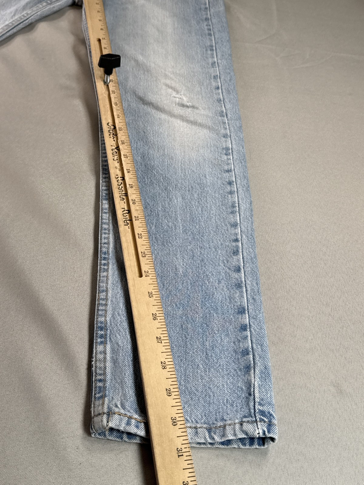 Levi's 510 Straight Jeans 30 Unisex Light Wash Denim Vintage Leg Made in