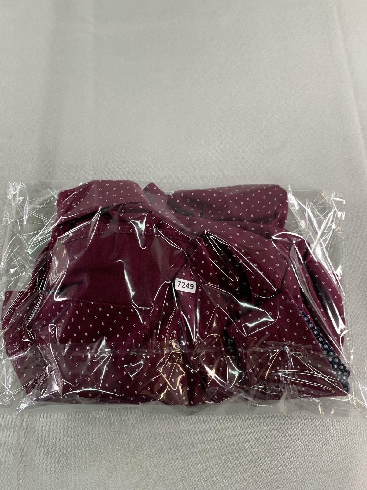 Craft + Flow Shirt Mens Large Cranberry Diamond Print Stretch Button Down LS
