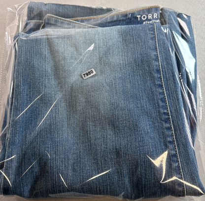 Torrid Perfect Super Flare Jeans Womens 18 Blue Stretch Raw Hem Wide Leg Denim