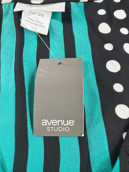 Avenue Studio Tunic NWT 22/24 Black Emerald Polka Dot Ruffle Sleeve V Neck Top