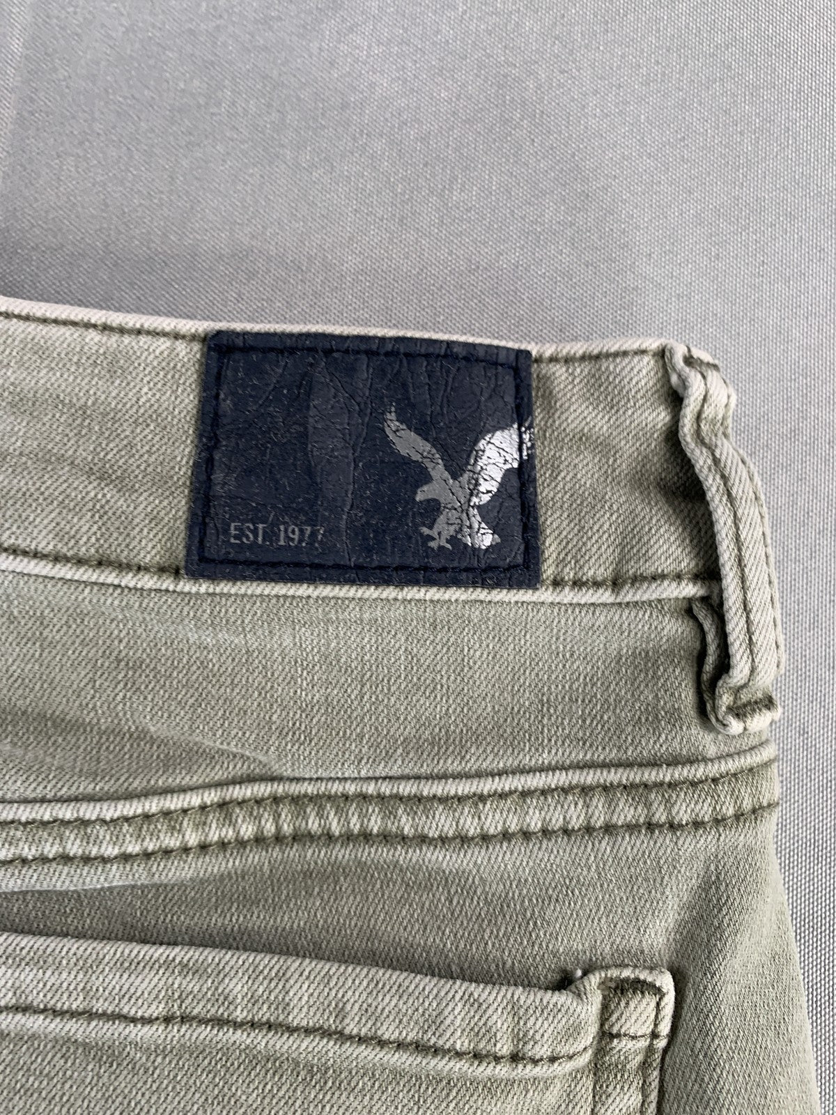 American Eagle Shorts Womens 4 Green Super Super Stretch Distressed Denim Cutoff