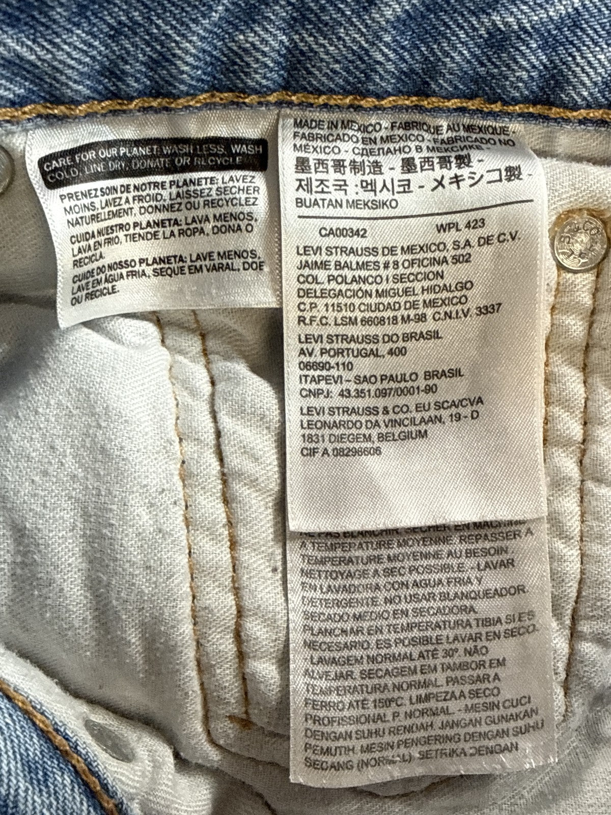 Levi's 510 Straight Jeans 30 Unisex Light Wash Denim Vintage Leg Made in