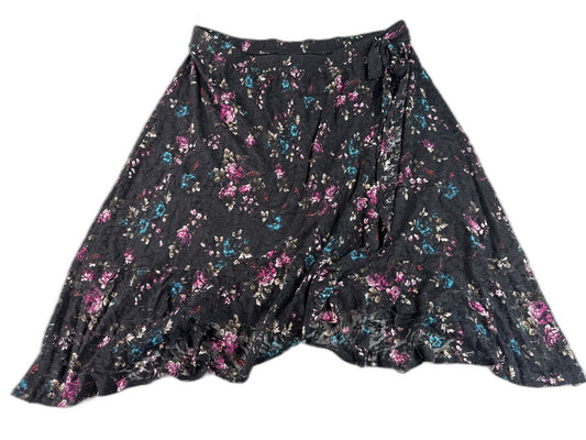 Lane Bryant Line Skirt 22 Plus 22/24 Black Floral Lace Elastic Waistband Nylon