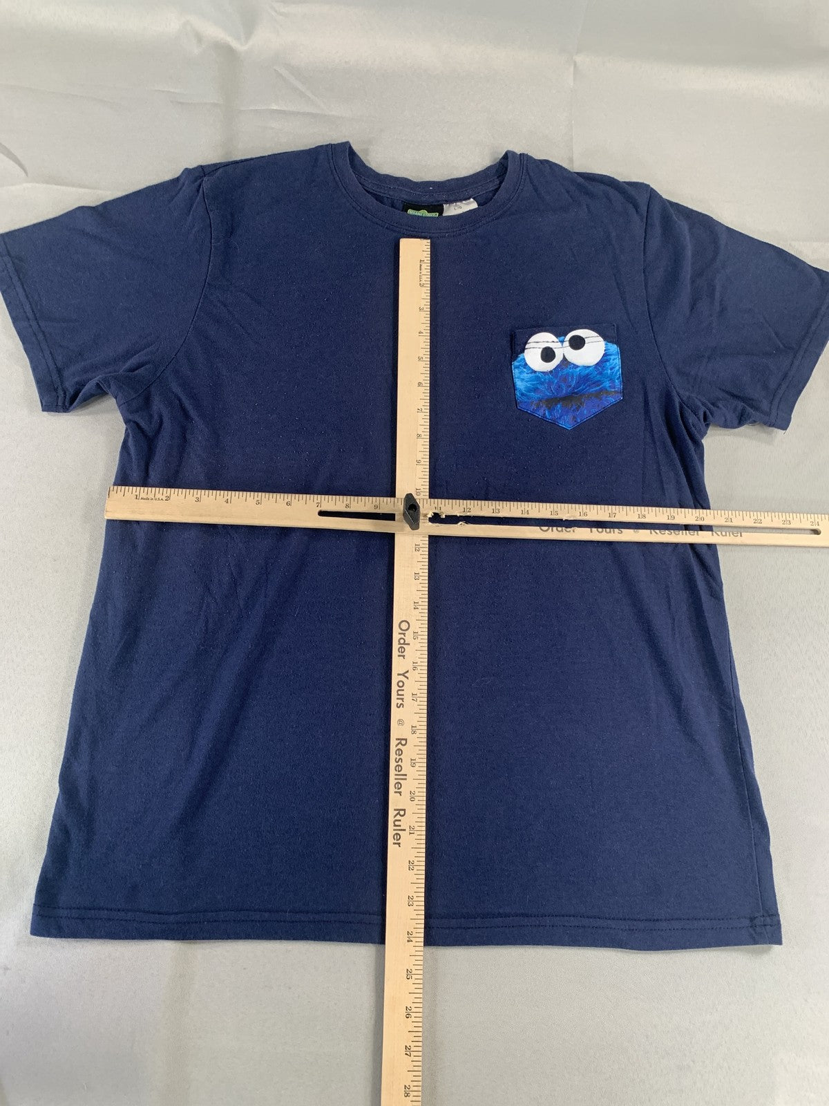 Sesame Street Cookie Monster Shirt Mens Large Navy Blue Pocket Graphic Tee Funny