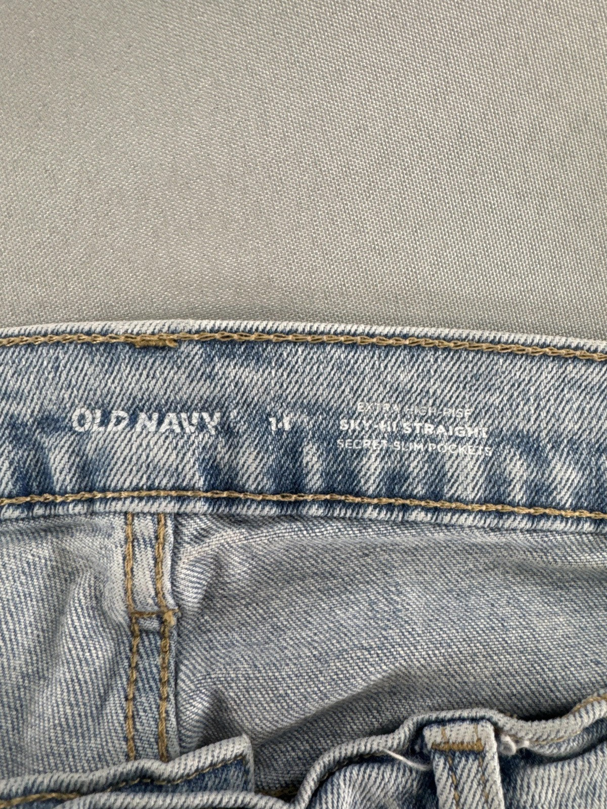 Old Navy Jeans Womens 14 Light Wash Sky Hi Straight Secret Slim Pockets Raw Hem