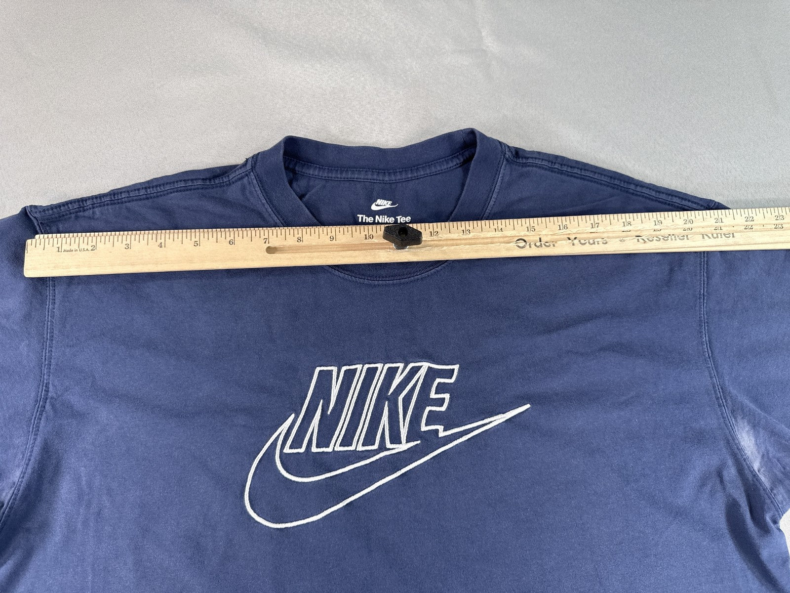 Nike Graphic Tee Navy Cotton Crewneck Short Sleeve Regular Fit L Shirt