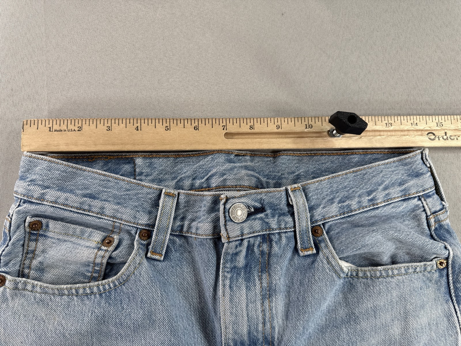 Levi's 510 Straight Jeans 30 Unisex Light Wash Denim Vintage Leg Made in