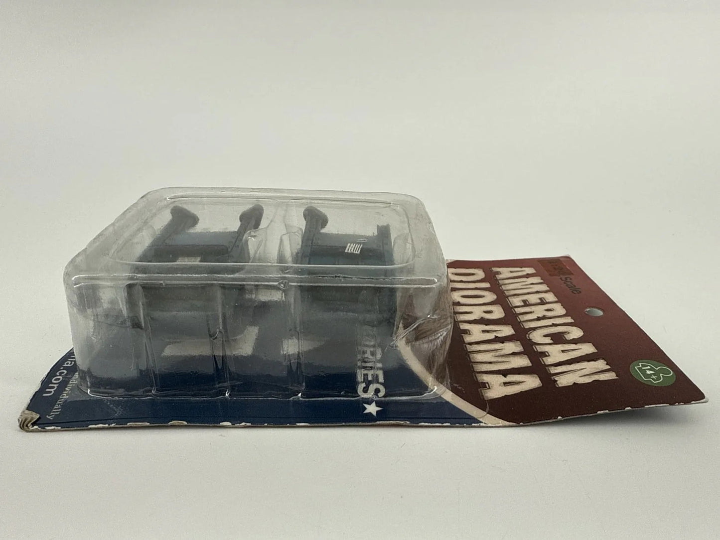 American Diorama 1:24 Truck Tool Box Accessory Garage Diorama Display Prop 124