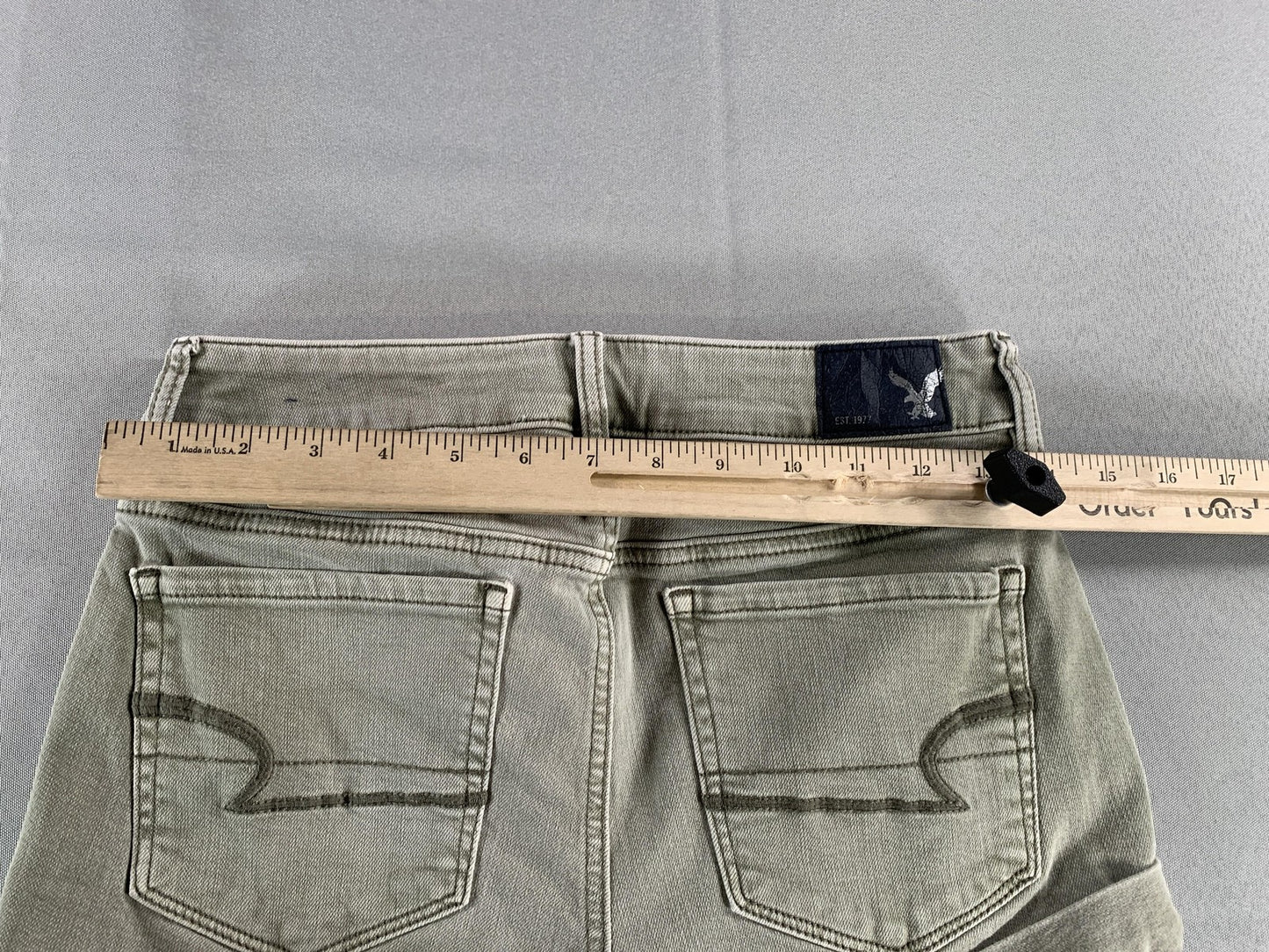 American Eagle Shorts Womens 4 Green Super Super Stretch Distressed Denim Cutoff