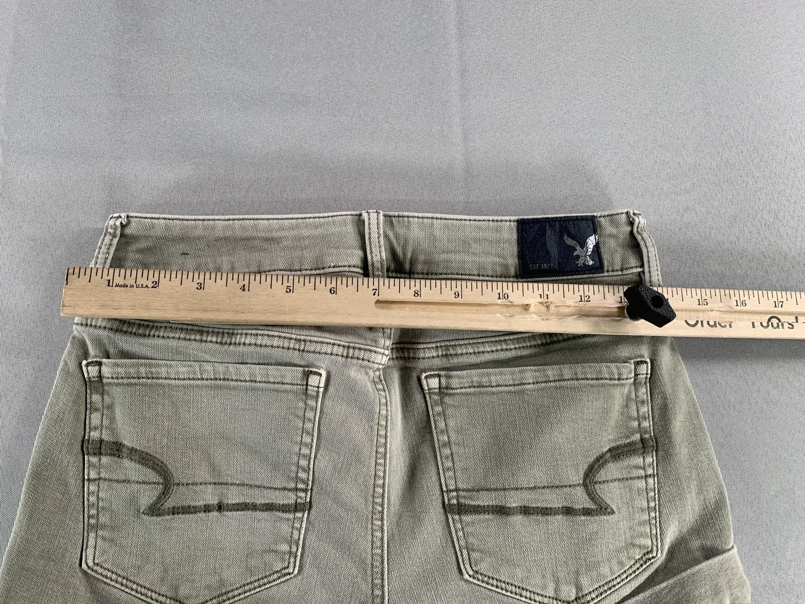 American Eagle Shorts Womens 4 Green Super Super Stretch Distressed Denim Cutoff