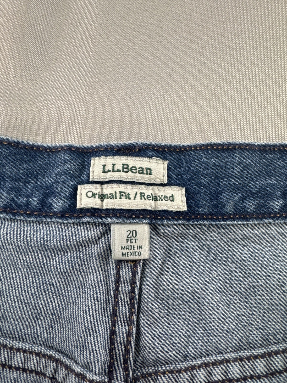 LL Bean Jeans Womens 20 Petite Blue Original Fit Relaxed Straight Denim Pants