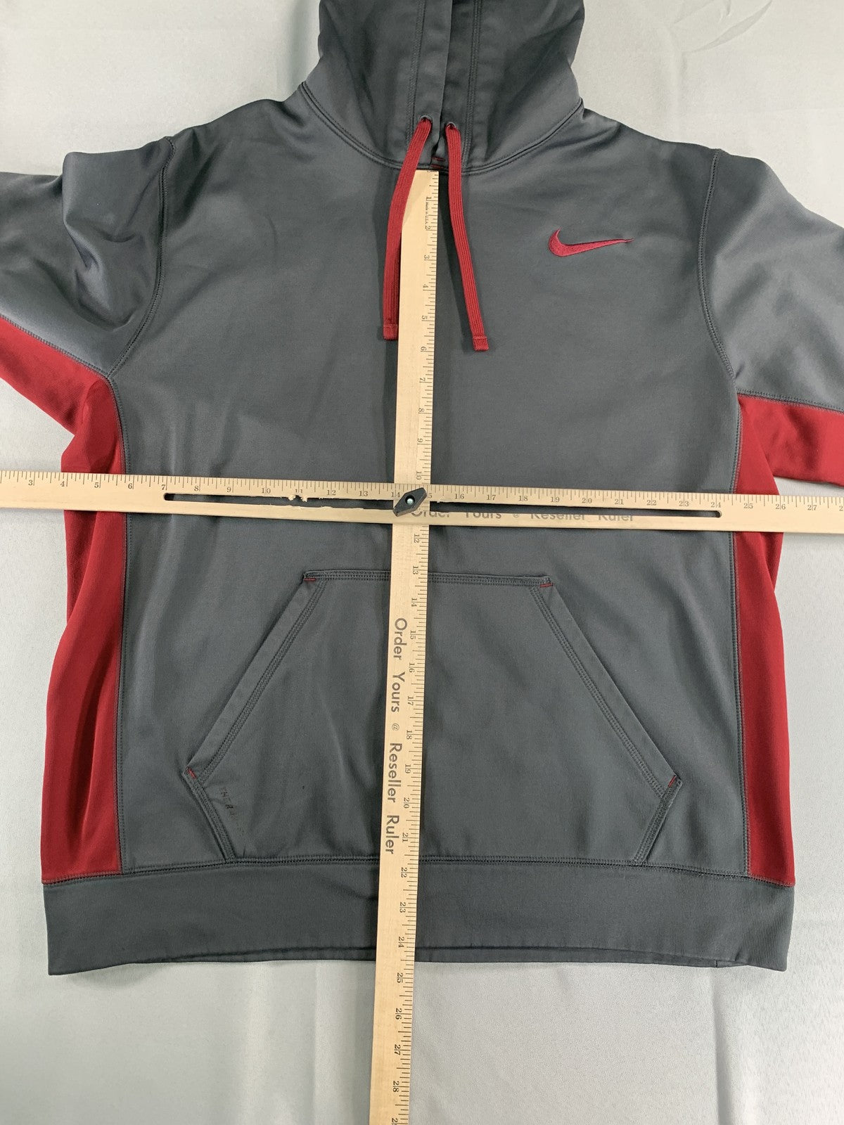 Nike Therma-Fit Hoodie Mens Large Gray Red Pullover Sweatshirt Swoosh Logo 100