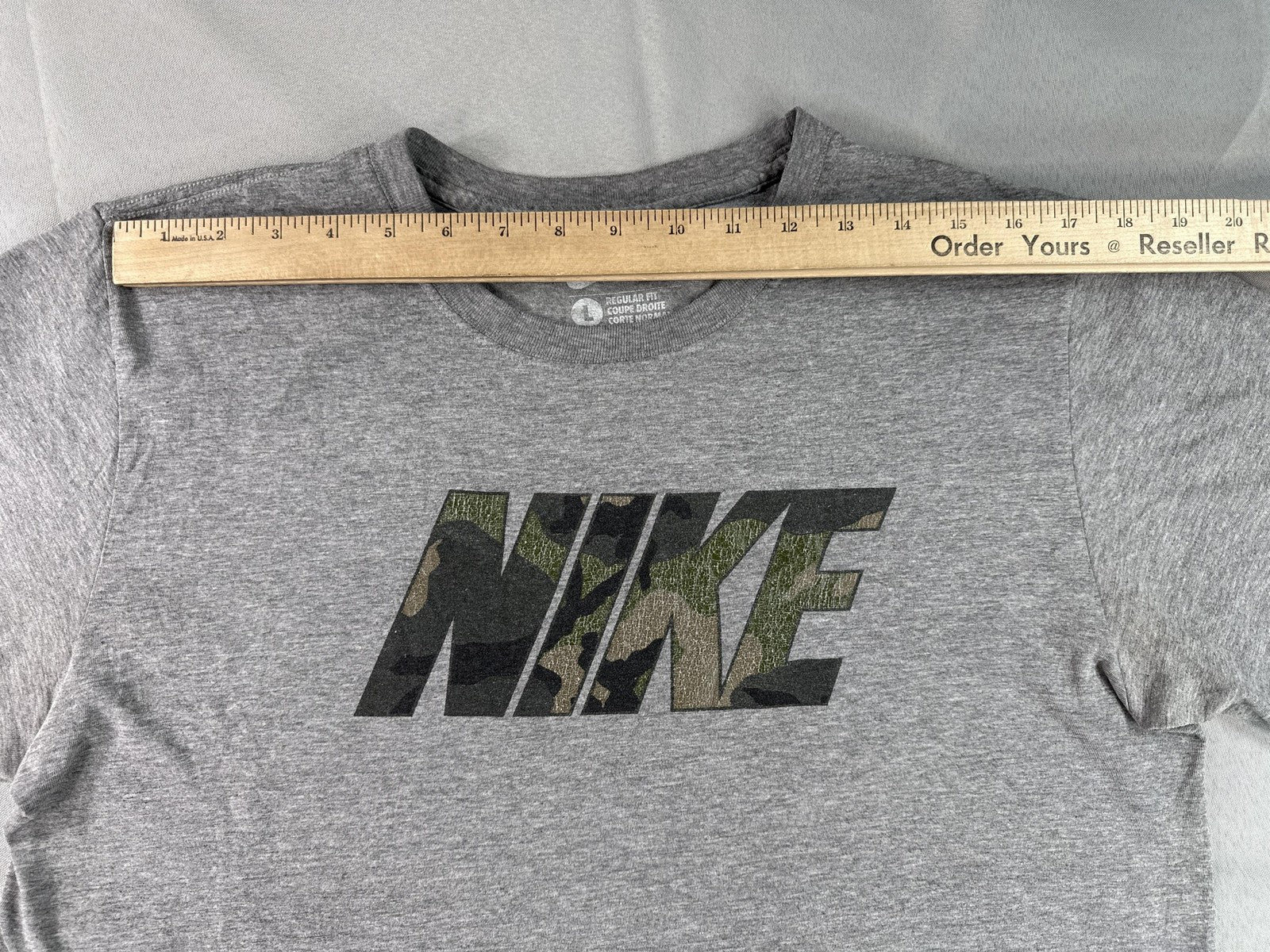 Nike Camo Logo Graphic Tee Mens L Gray Cotton Crewneck Short Sleeve Regular Fit