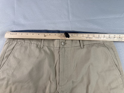GAP Khaki Chino Pants 38x30 100% Cotton Flat Front Straight Leg Classic Fit