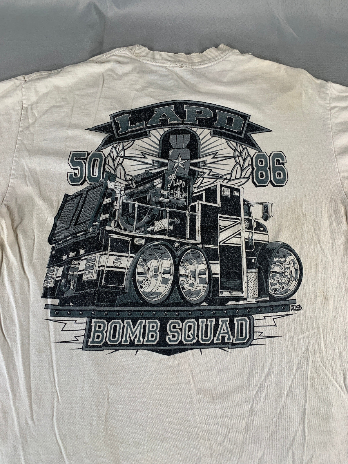 Vintage LAPD Bomb Squad 50 86 Graphic T-Shirt Police Truck Tee White Single Stit