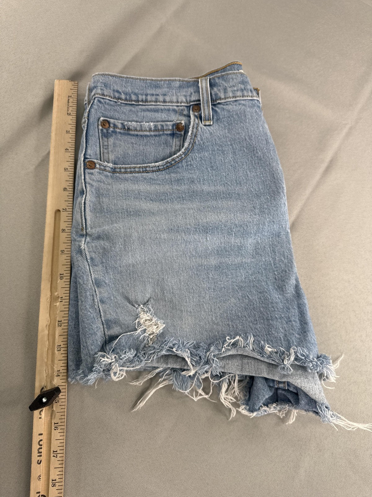 Levis Ribcage Shorts Womens 33 Blue Denim Distressed High Rise Button Fly 5275