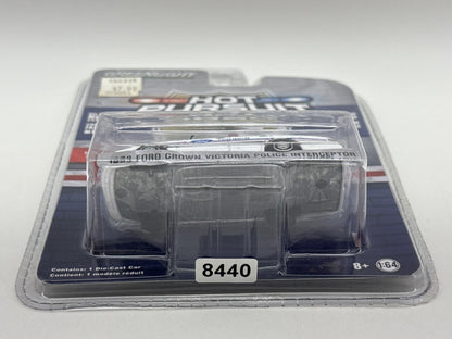 GreenLight Ford 1:64 Crown Victoria Police Car 1:64 Scale Die Cast White