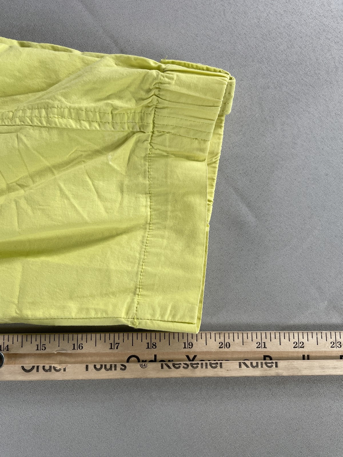 Chicos Pants Womens 1 Yellow Capri Cropped Cotton Stretch Button Pockets Casual