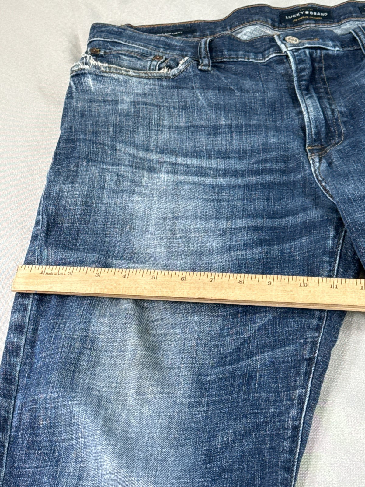 Lucky Brand 363 Straight Jeans Mens 34x30 Blue Medium Wash Stretch Denim