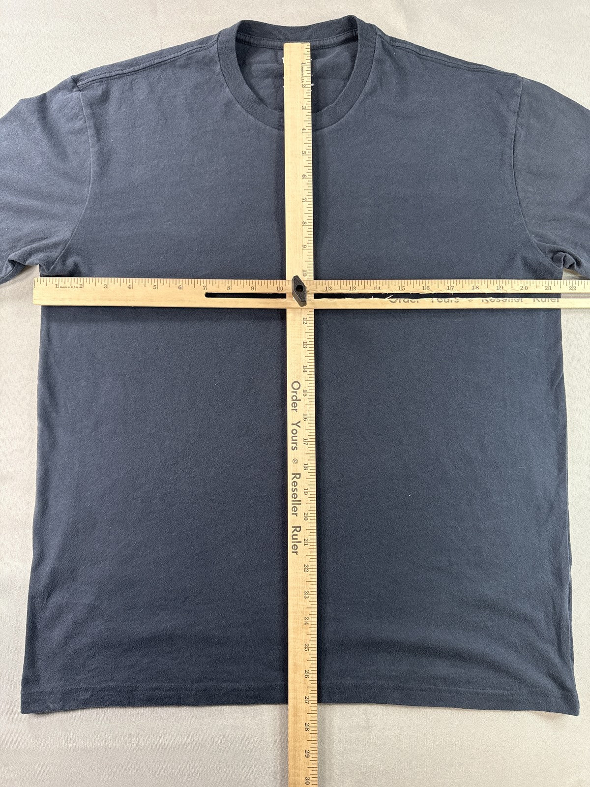 True Classic Crewneck Short Sleeve Tee Mens L Navy Blue Cotton Basic Solid Neck
