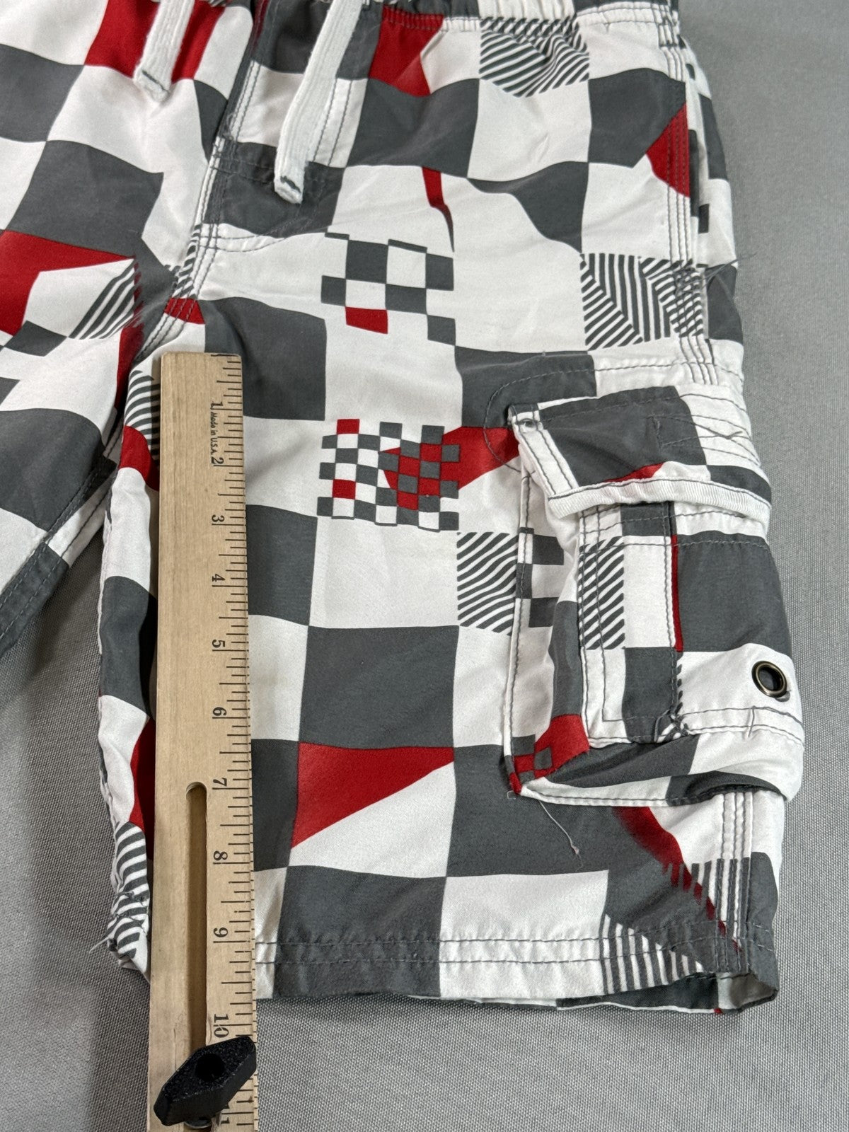 REBEL ACTIVE Streetwear Cargo Shorts YEARS 140CM Gray Red White Cotton Regular