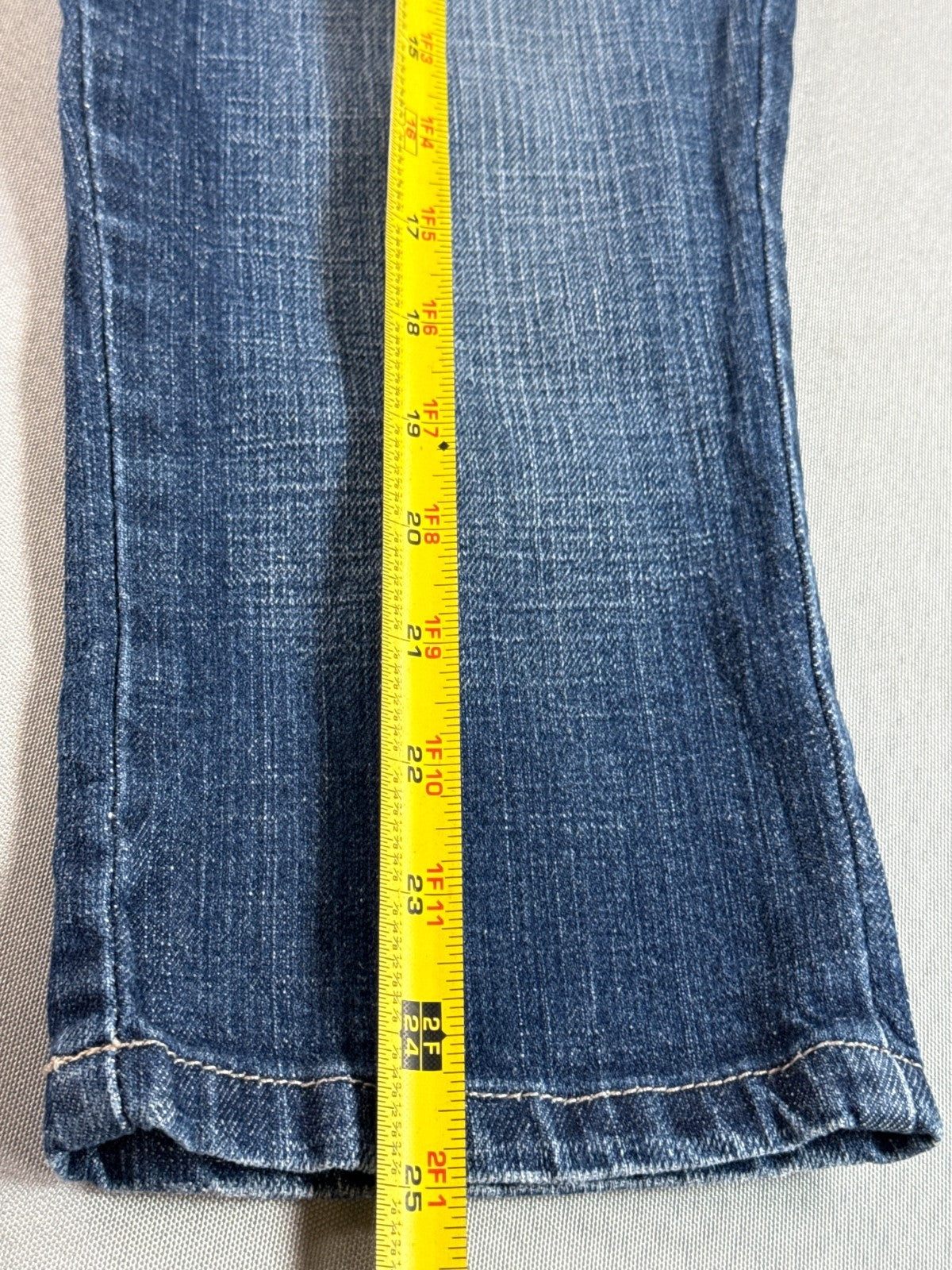 True Freedom Capri Jeans Juniors 3 Blue Denim Stretch Cropped Bootcut Pants
