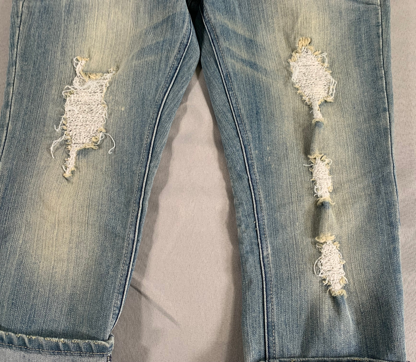 Almost Famous Jeans Size 11 Distressed Crop Cuffed Light Wash Denim Y2K Style