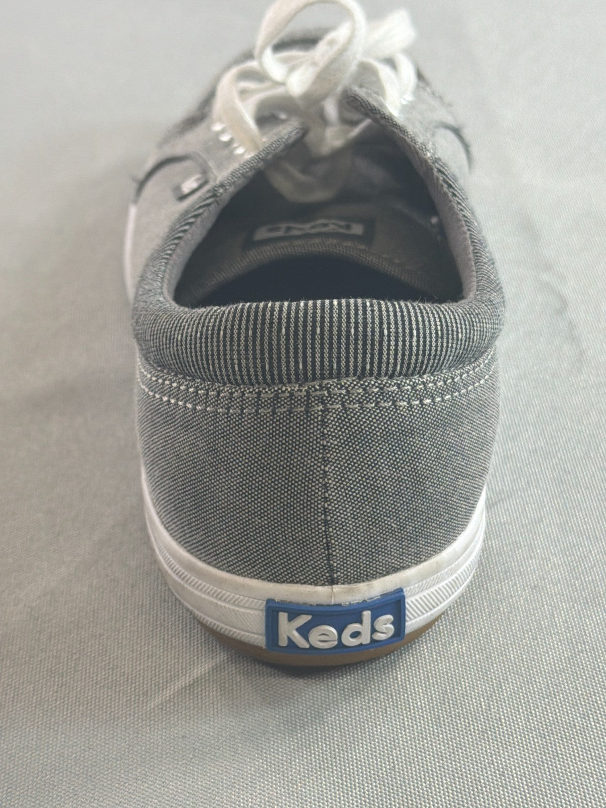 Keds Center III Women 6.5 Gray Chambray Lace Up Canvas Sneaker WF62371 Low Top
