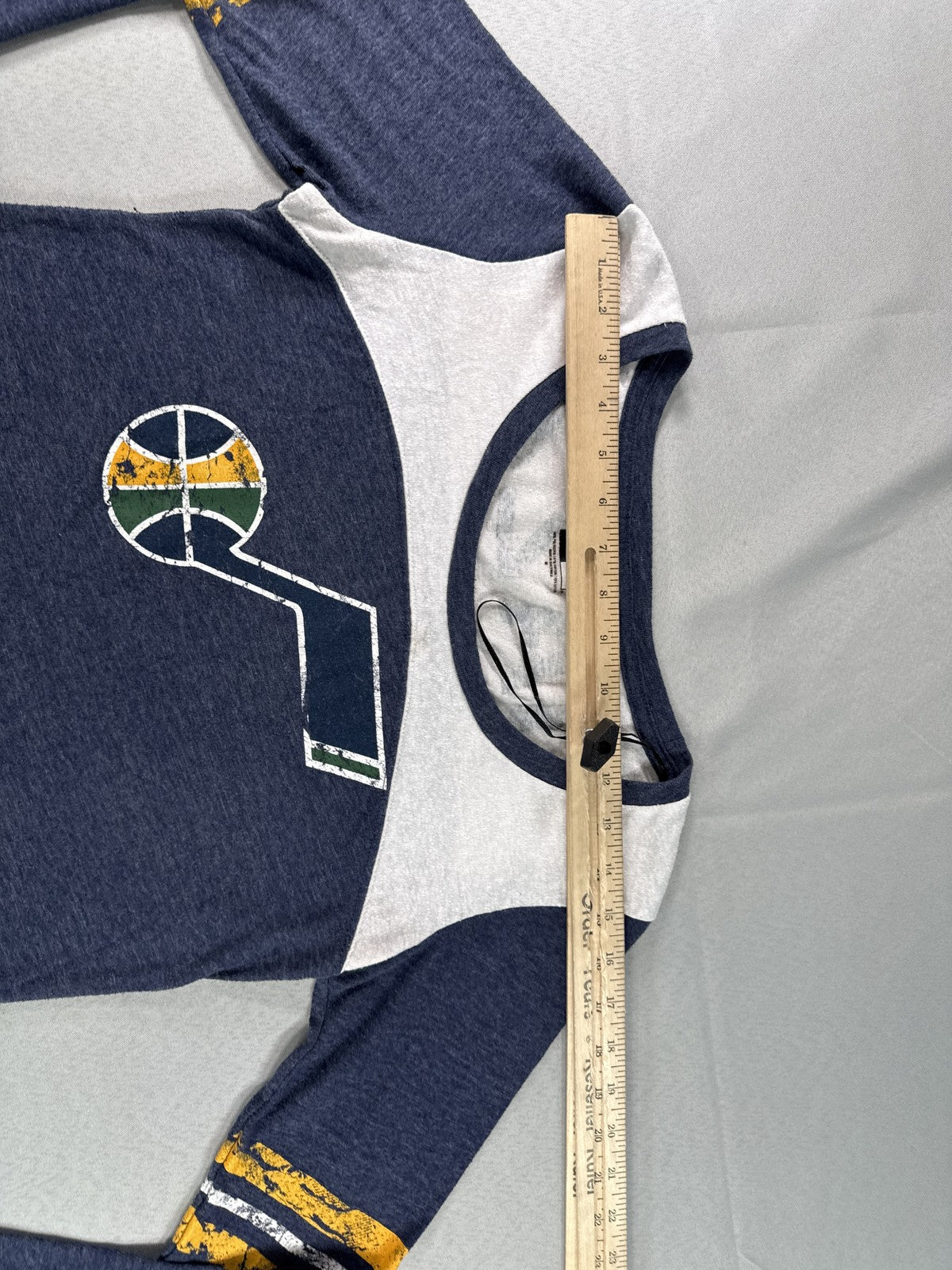 New Era Utah Jazz Long Sleeve Shirt M Navy Blue White Graphic Crewneck