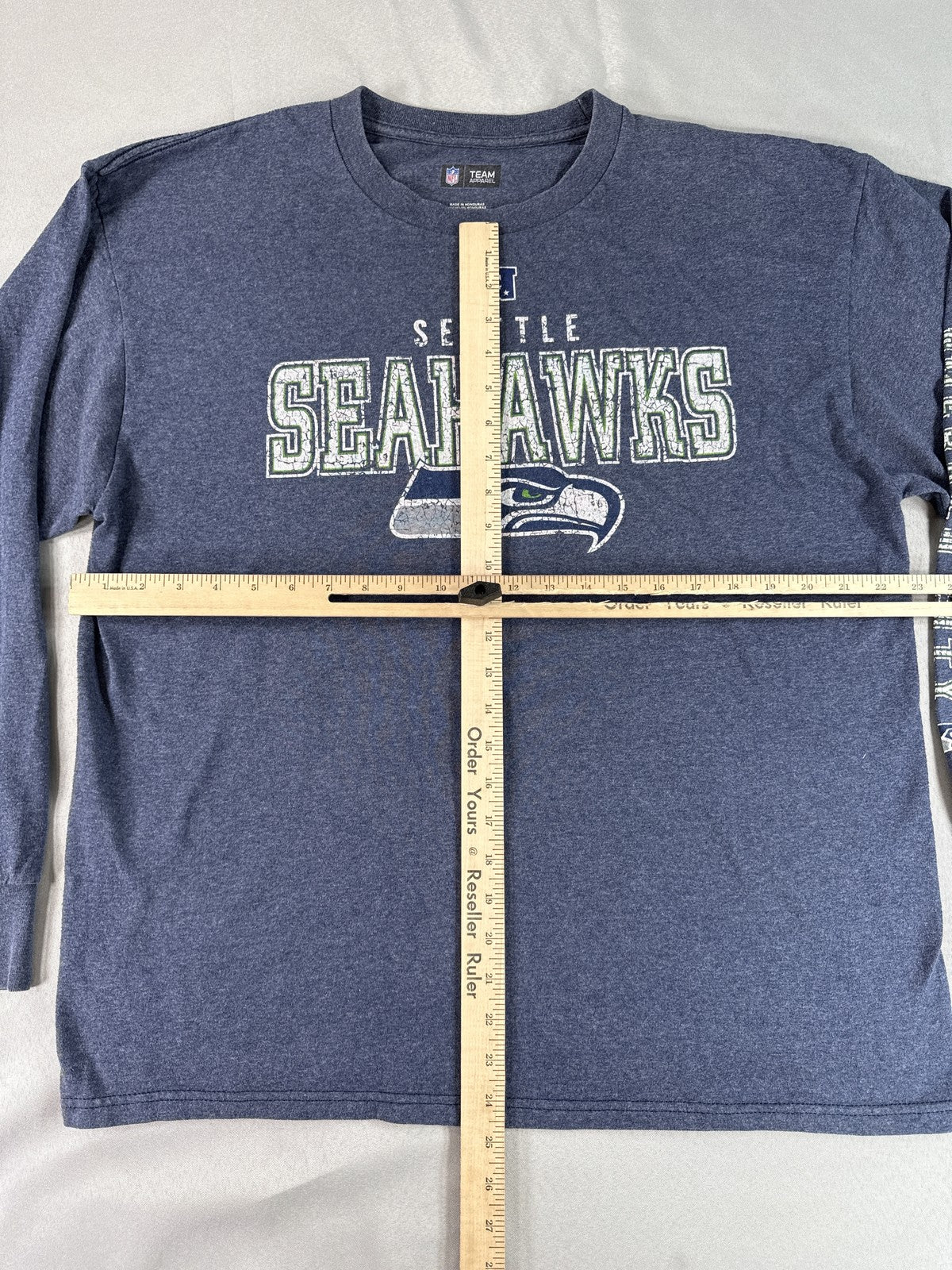 NFL Team Apparel Seattle Seahawks Long Sleeve Tee XL Blue Cotton Polyester