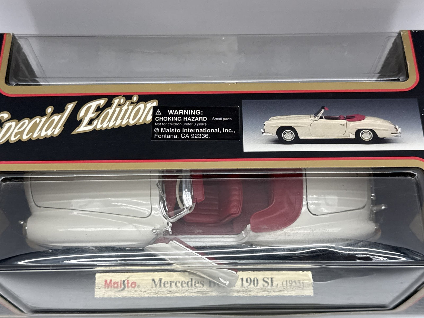 Maisto Special Edition Mercedes Benz 190SL Die cast Model 1:18 Scale Classic Red