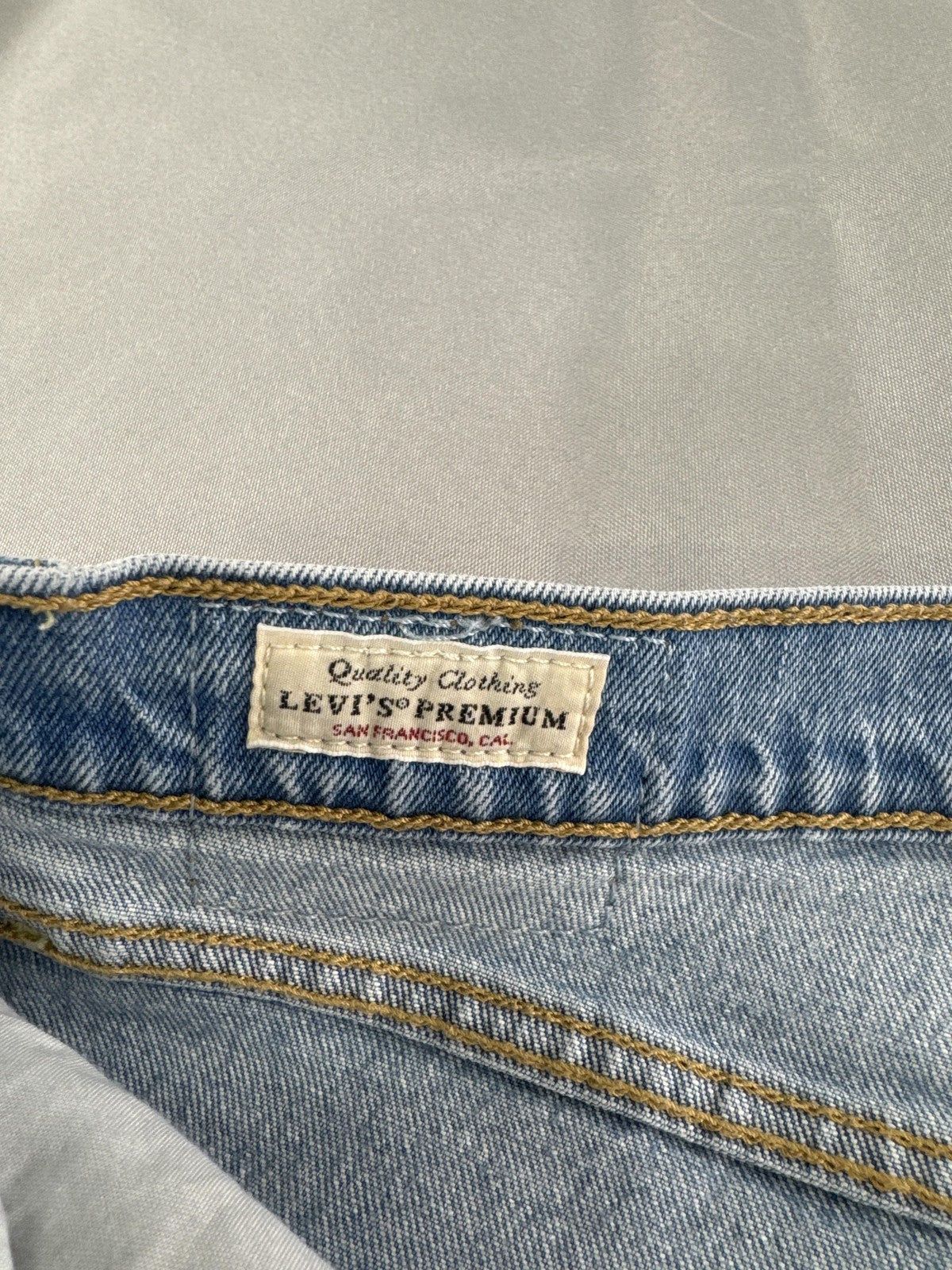Levis Ribcage Shorts Womens 33 Blue Denim Distressed High Rise Button Fly 5275