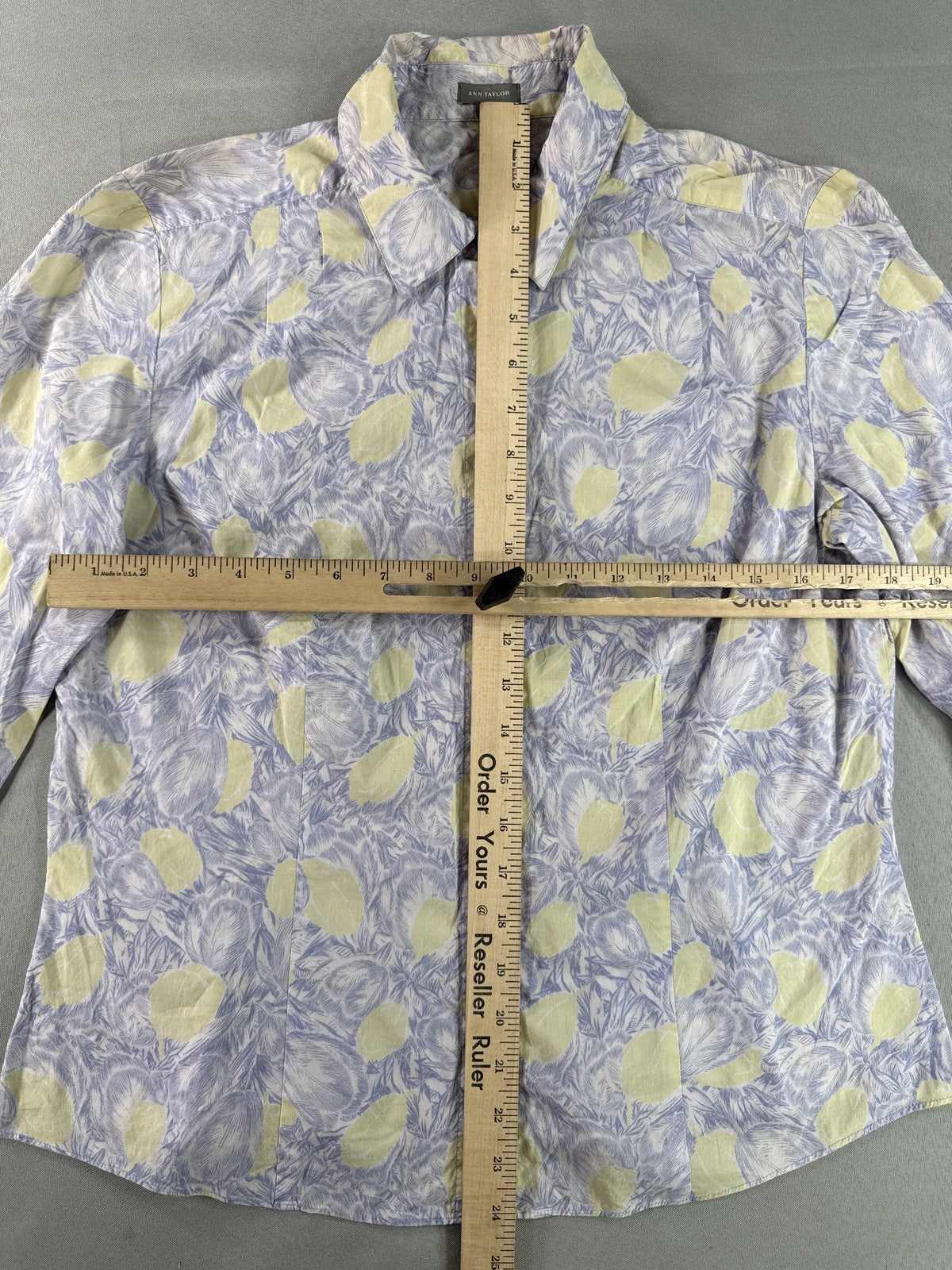 ANN TAYLOR Button Up All Over Print Collared Sleeve Regular Fit Womens L