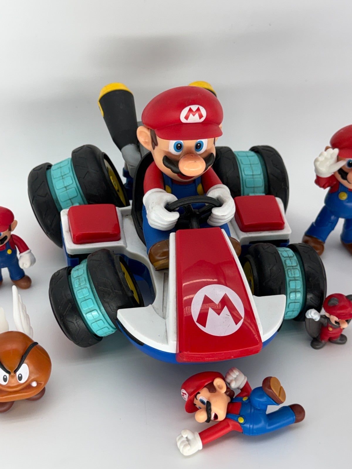 Super Mario Kart Toy Lot Mario Figures Goomba Mixed Set Nintendo Accessories 973