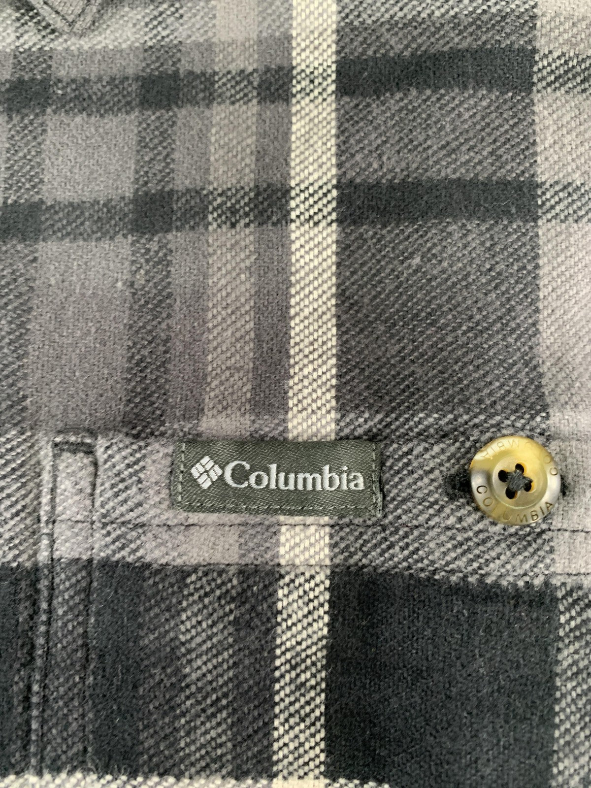 Columbia Shirt Mens XL Gray Plaid Pitchstone Heavyweight Flannel II Button Down