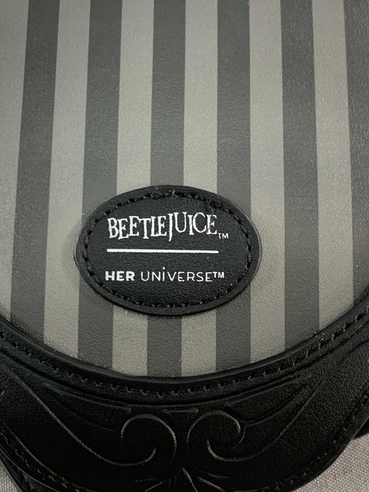 Her Universe Beetlejuice Crossbody Bag Womens Black Chain Strap Purse Cameo