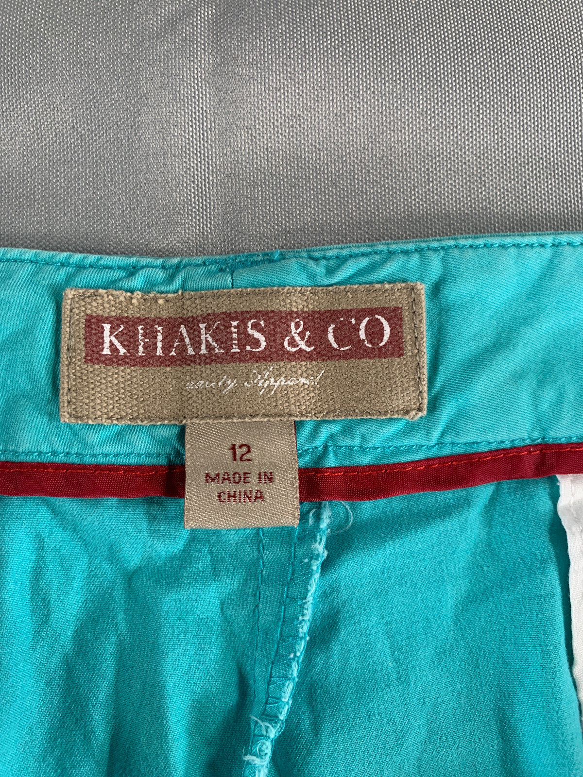 Khakis & Co Womens Chino Shorts Sz 12 Aqua Blue Flat Front Mid Rise 9" Inseam