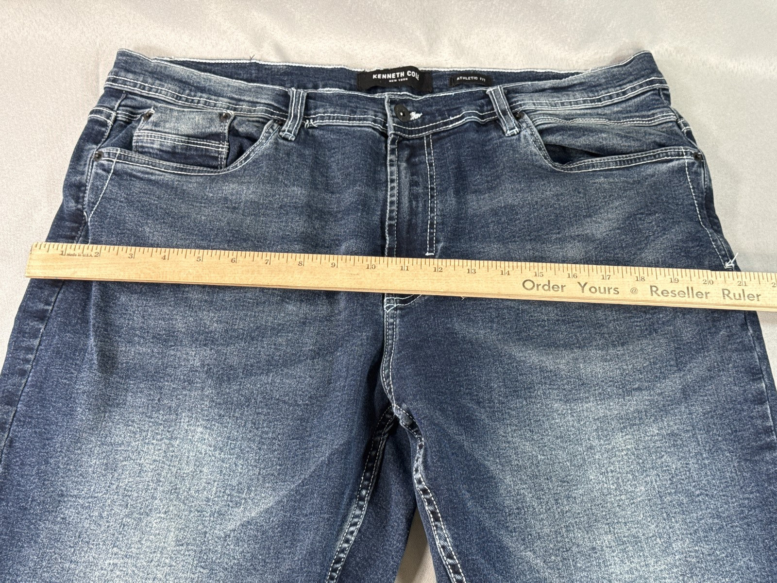 KENNETH COLE Jeans Mens 38X32 Blue Denim Relaxed Fit Distressed Wash Straight