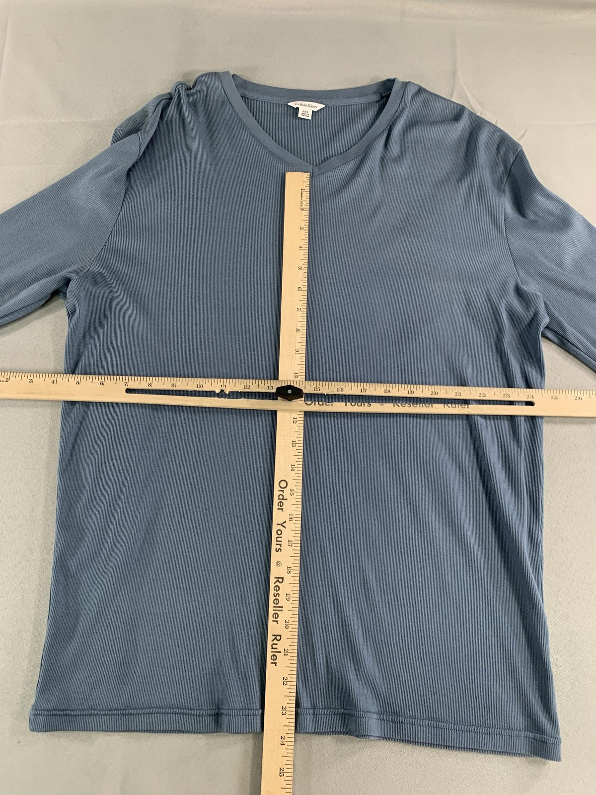 Calvin Klein Shirt Mens 2XL Blue Long Sleeve V Neck Lightweight Pullover Top