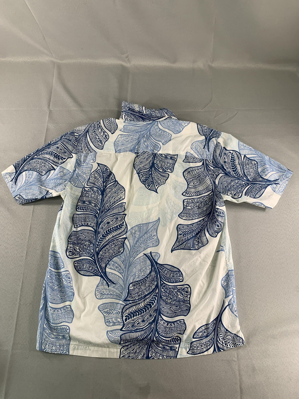 Quiksilver Shirt Mens Medium Blue White Hawaiian Aloha Short Sleeve D509607