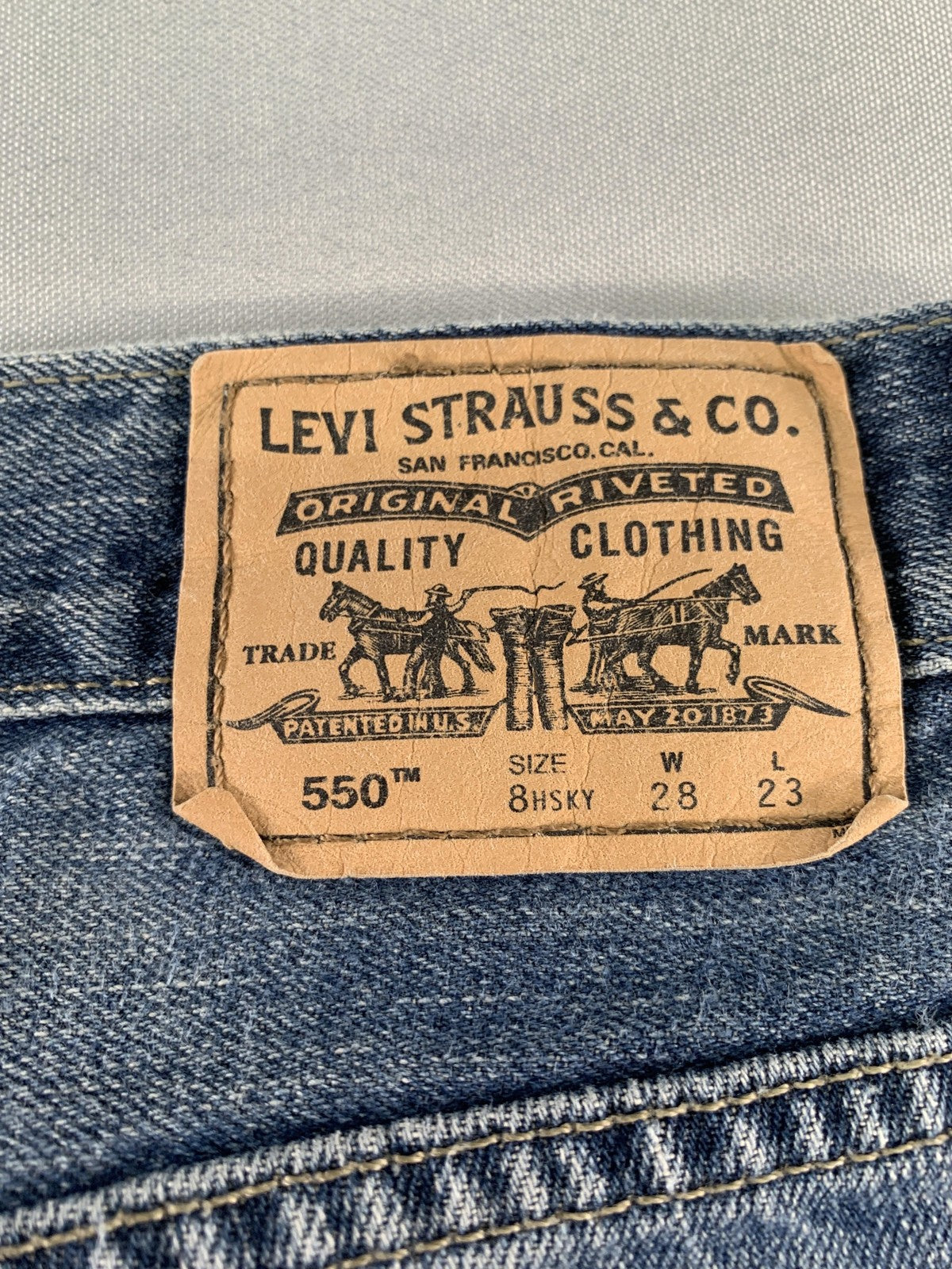 Levi's 550 Jeans Boys 28x23 Medium Wash Relaxed Fit Husky Denim Tapered Leg