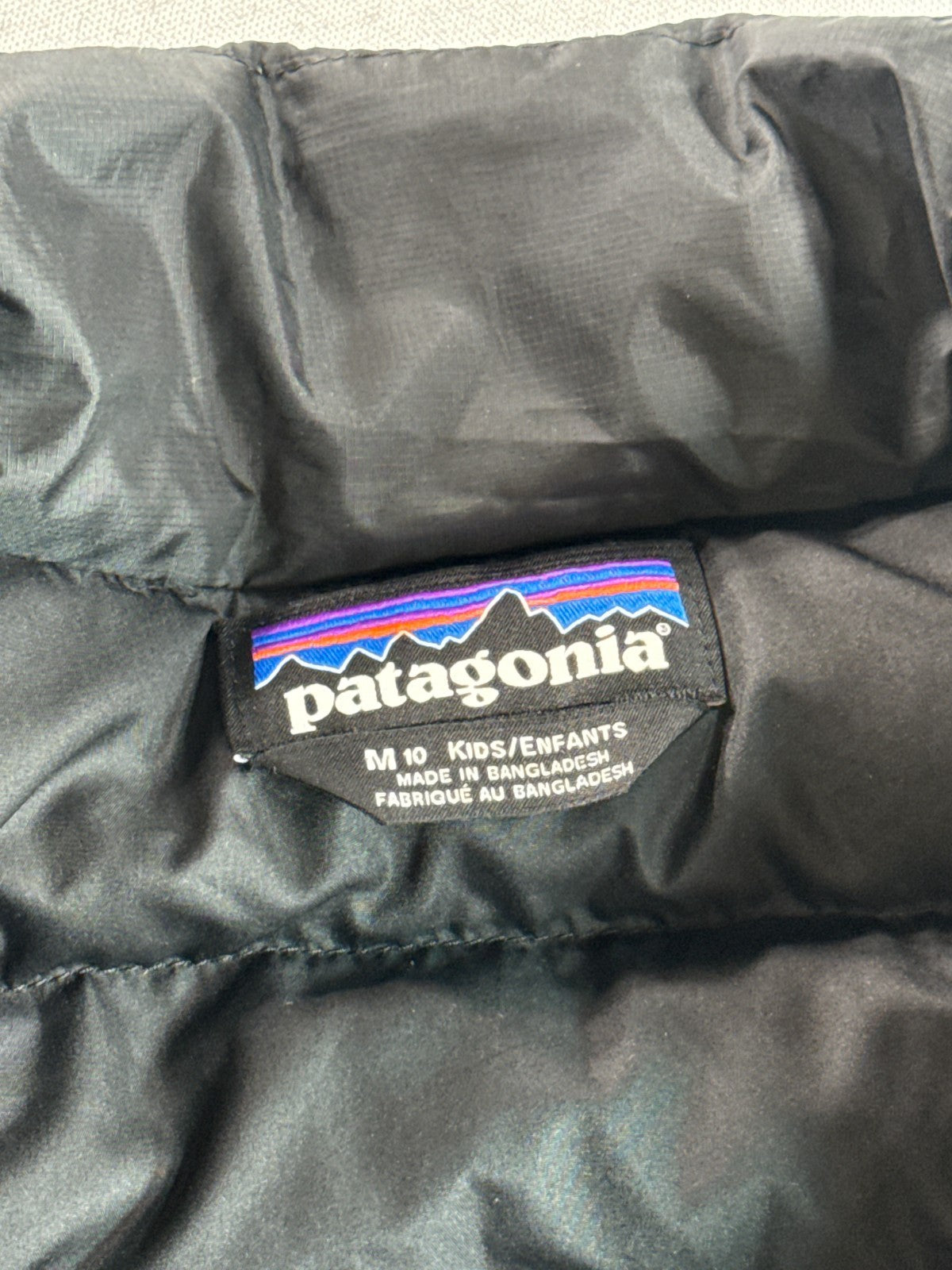 Patagonia Kids Black Down Puffer Jacket Full Zip Lightweight Youth Medium 10