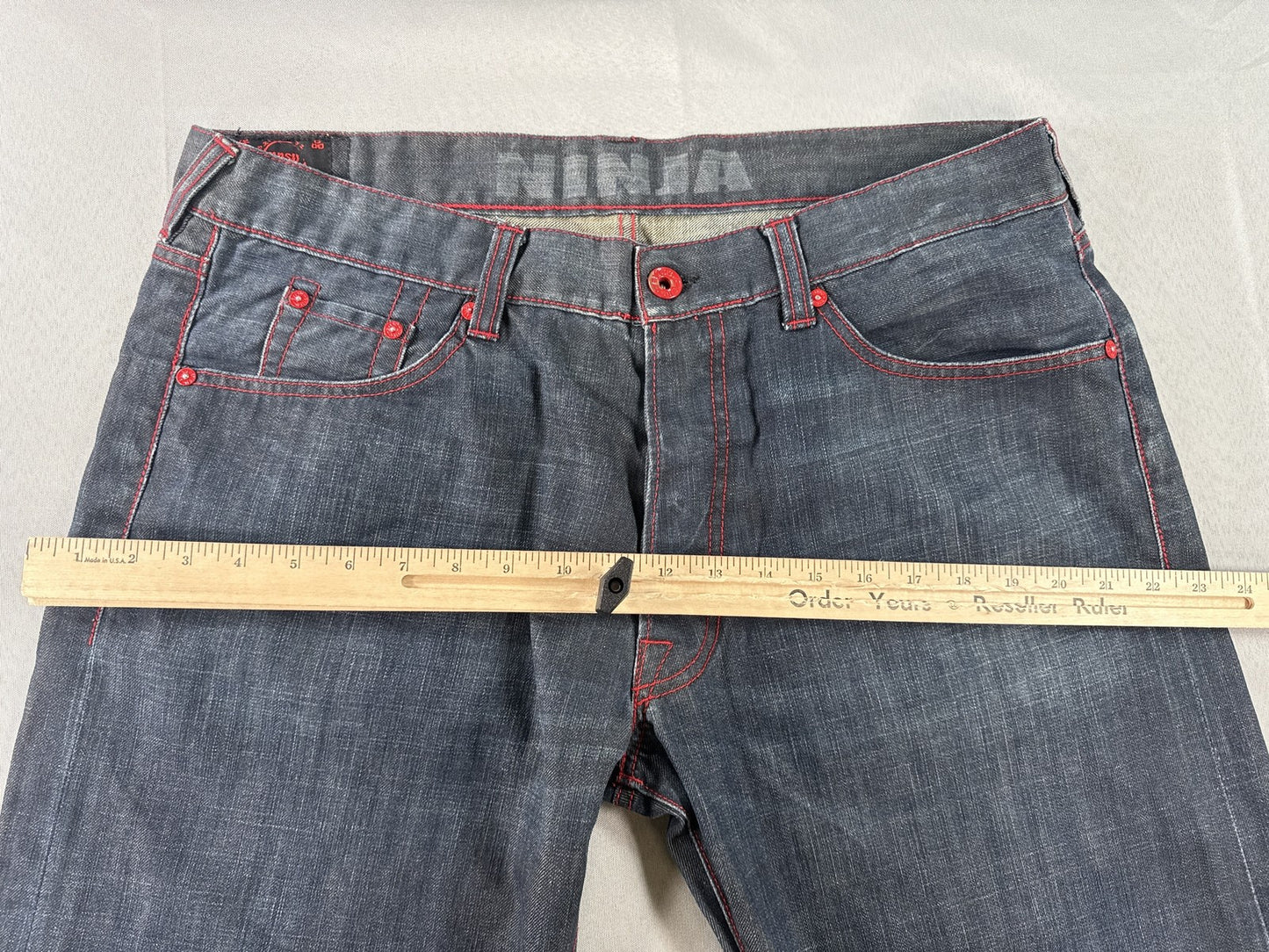 EVISU Classic Straight Leg Jeans 36 Blue 100% Cotton Faded Look Red Denim