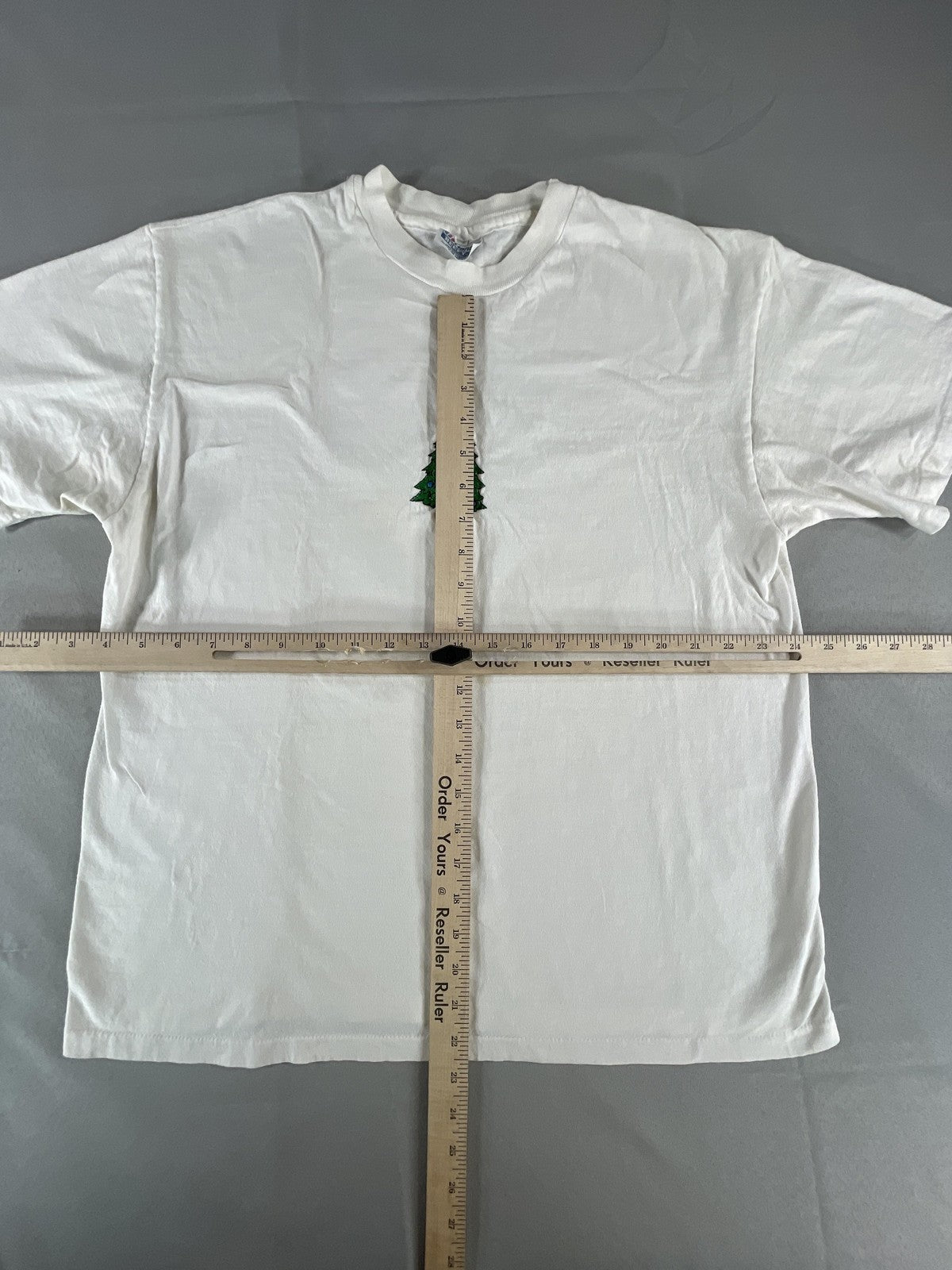 Vintage Hanes Shirt Mens Large White Christmas Tree Graphic Holiday 90s USA Made
