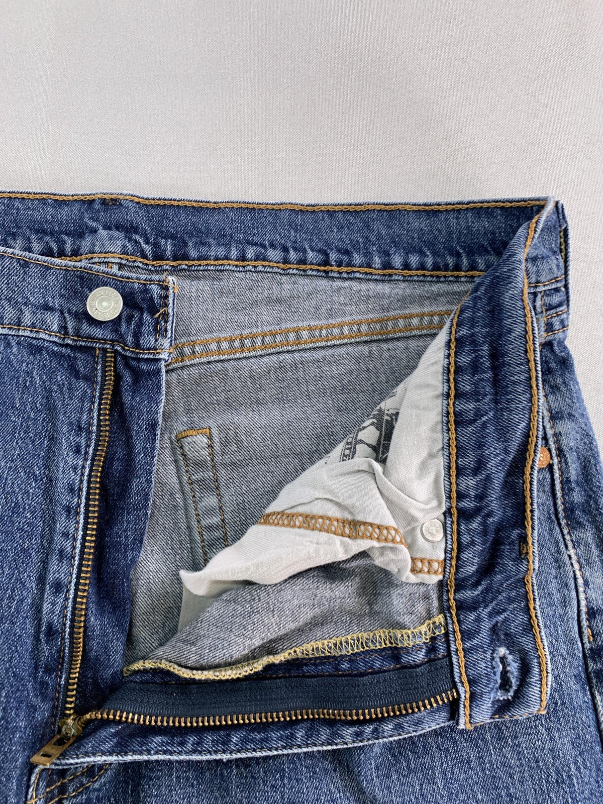 Levis 505 Jeans Mens 36x32 Blue Denim Zip Fly Straight Leg Made USA Red Tab W36