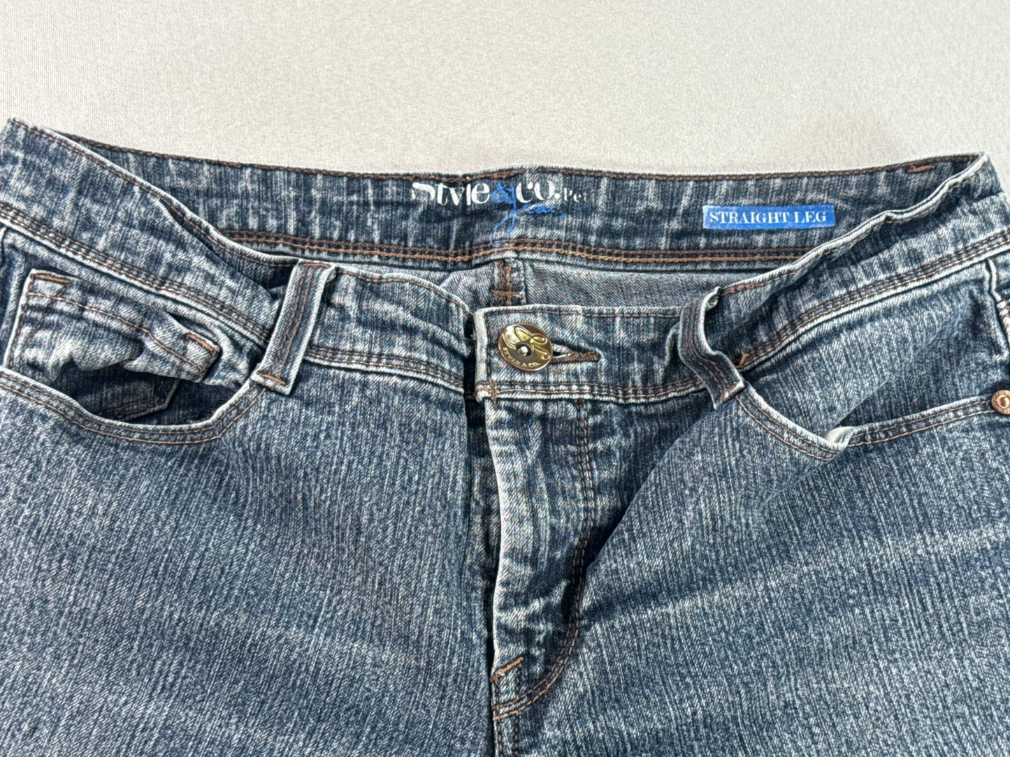 Style&Co Straight Leg Jeans Womens 10P Blue Stretch Denim Distressed Mid Rise