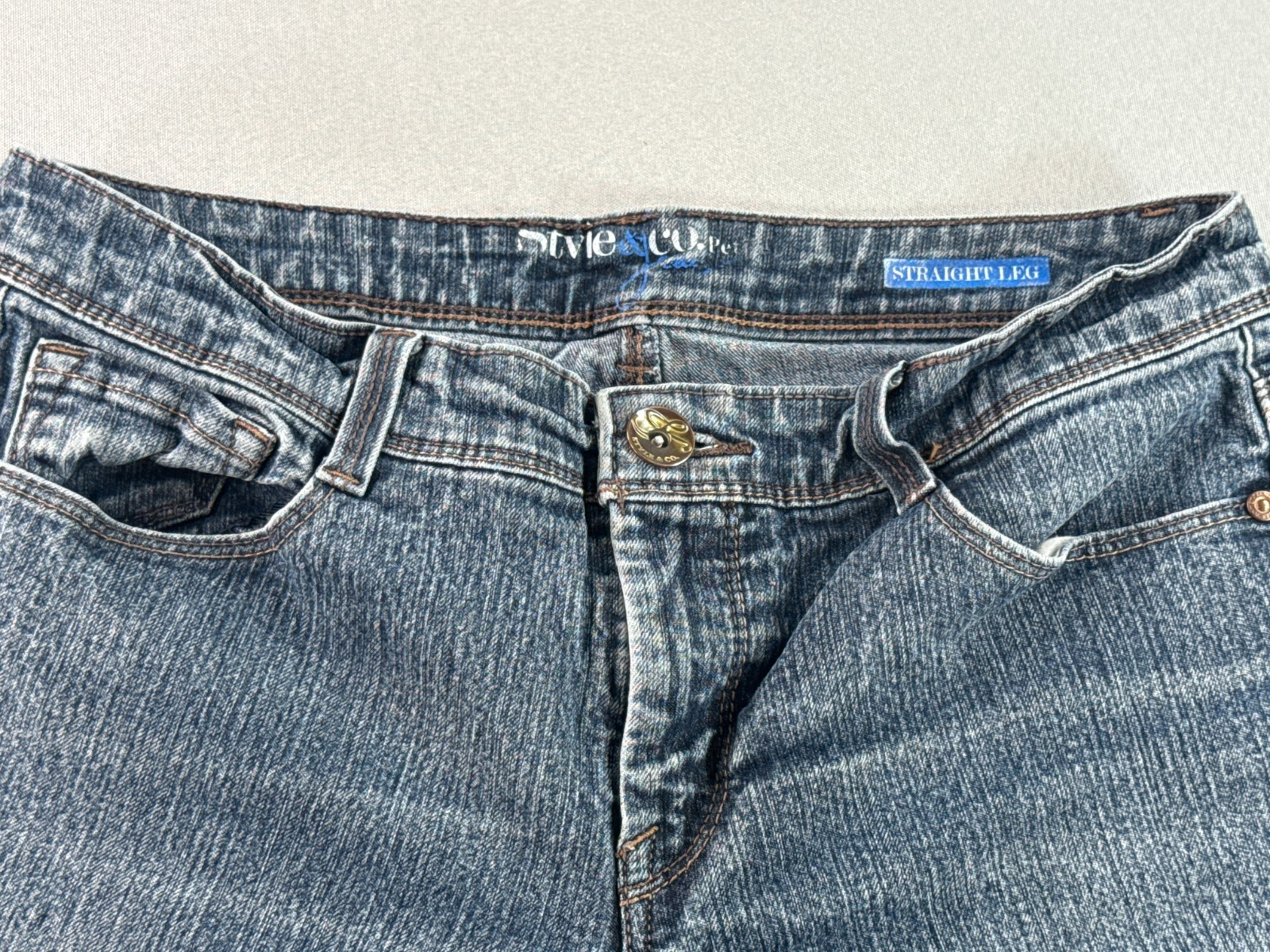 Style&Co Straight Leg Jeans Womens 10P Blue Stretch Denim Distressed Mid Rise