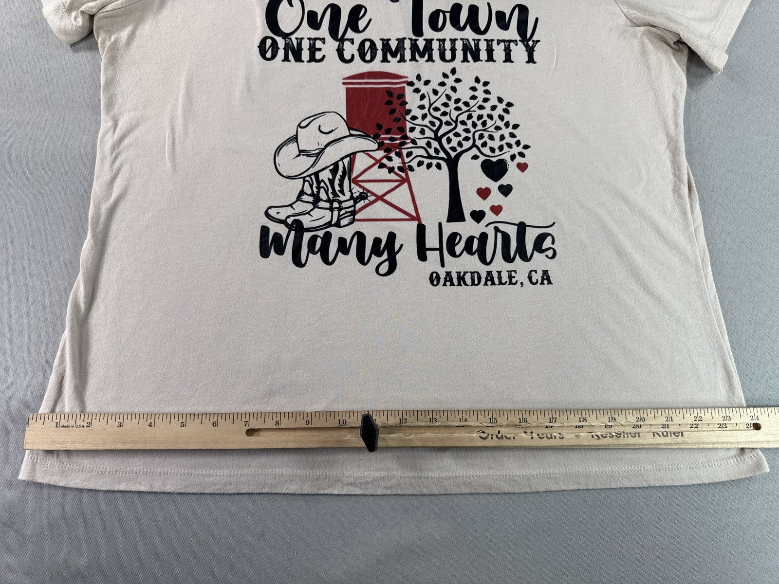 BELLA+CANVAS Oakdale CA Community Graphic Neck Tee XL Beige Cotton Regular Fit