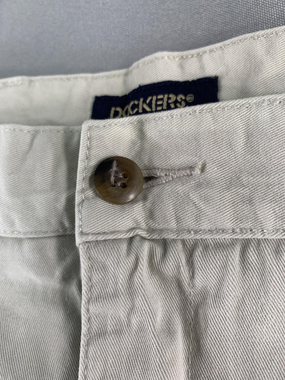 Dockers Khakis Shorts Mens Medium Beige Pleated Front Casual Flat Front Classic